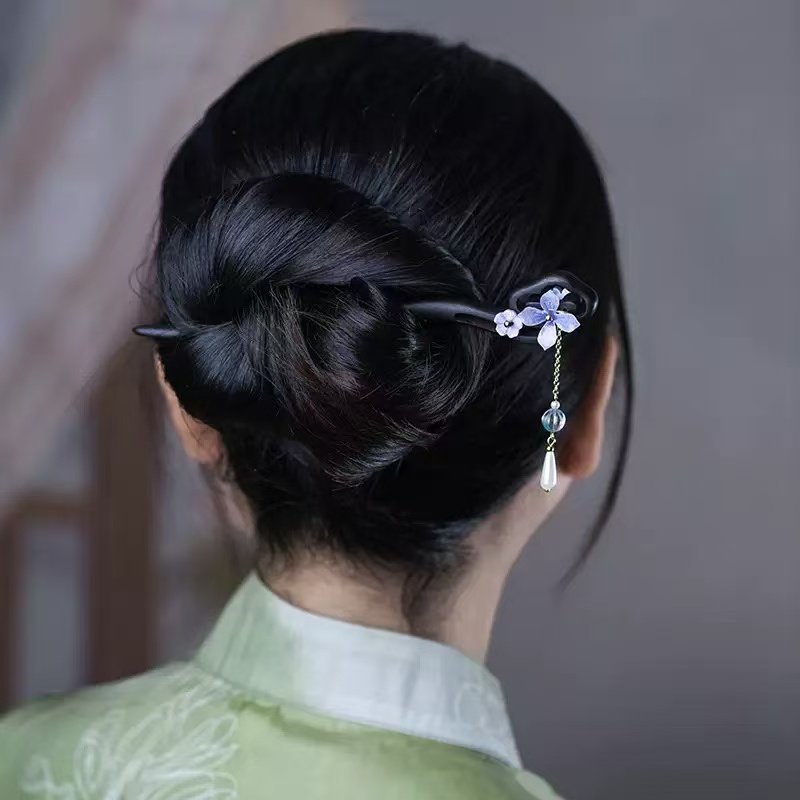 Black Ebony Chinese-style Hairpin with Purple Freesia Pendant - Image 2